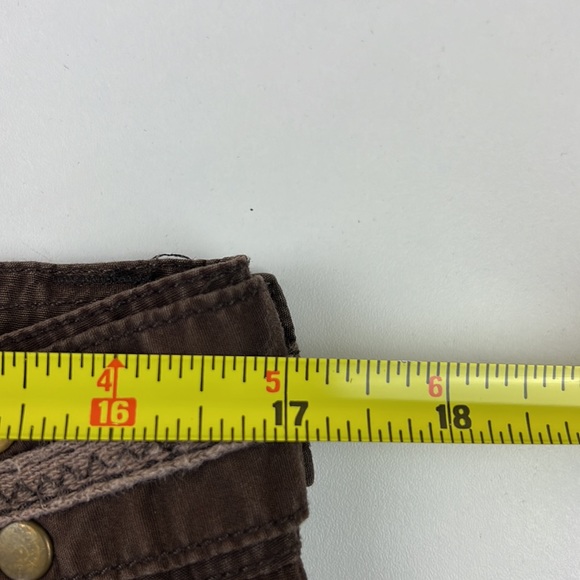 Sunset Surf Co Brown Pleated Shorts - Picture 8 of 11